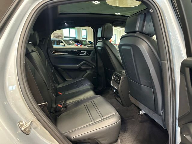 2021 Porsche Cayenne Coupe Base Premium Package | Irving, Texas | Hopper Motorplex