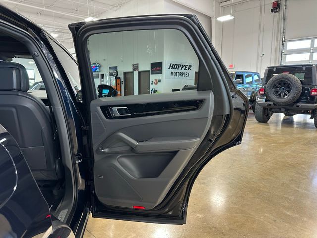 2021 Porsche Cayenne Base AWD Premium Package Surround View Heated V... | Irving, Texas | Hopper Motorplex 2021 Porsche Cayenne Base AWD Premium Package Surround View Heated V... | Irving, Texas | Hopper Motorplex