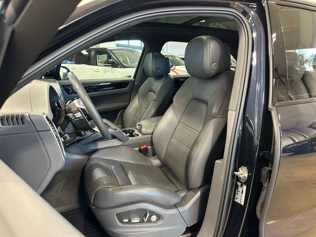 2021 Porsche Cayenne Base