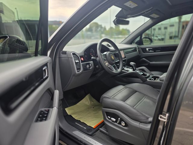 2021 Porsche Cayenne Base 2021 Porsche Cayenne Base