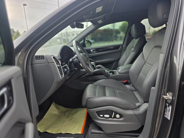 2021 Porsche Cayenne Base 2021 Porsche Cayenne Base