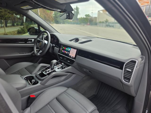 2021 Porsche Cayenne Base 2021 Porsche Cayenne Base