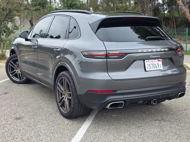 2021 Porsche Cayenne Base 2021 Porsche Cayenne Base