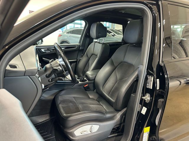 2021 Porsche Macan S AWD Premium Package Panoramic Roof | Irving, Texas | Hopper Motorplex