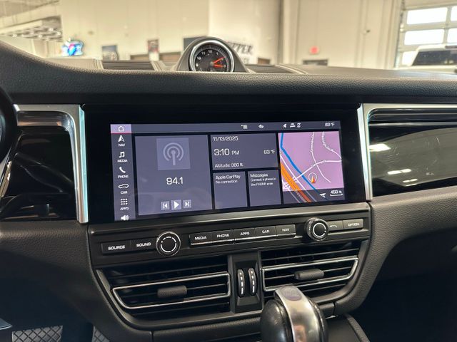 2021 Porsche Macan S AWD Premium Package Panoramic Roof | Irving, Texas | Hopper Motorplex