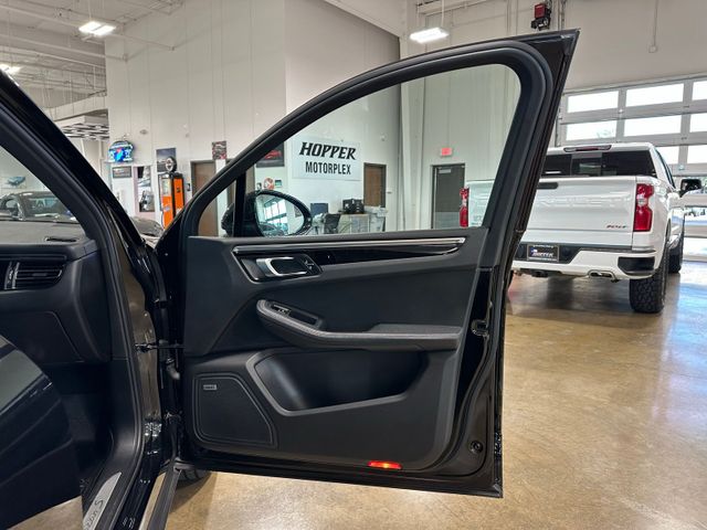 2021 Porsche Macan S AWD Premium Package Panoramic Roof | Irving, Texas | Hopper Motorplex 2021 Porsche Macan S AWD Premium Package Panoramic Roof | Irving, Texas | Hopper Motorplex