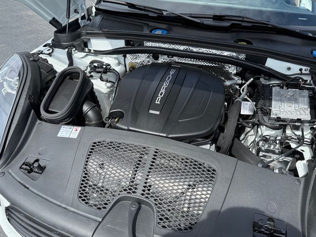 2021 Porsche Macan PORSCHE MACAN 6,000 ONE OWNER MILES CARFAX CERT | Plant City, FL | psv5 DEMO - Bayshore Automotive 2021 Porsche Macan PORSCHE MACAN 6,000 ONE OWNER MILES CARFAX CERT | Plant City, FL | psv5 DEMO - Bayshore Automotive