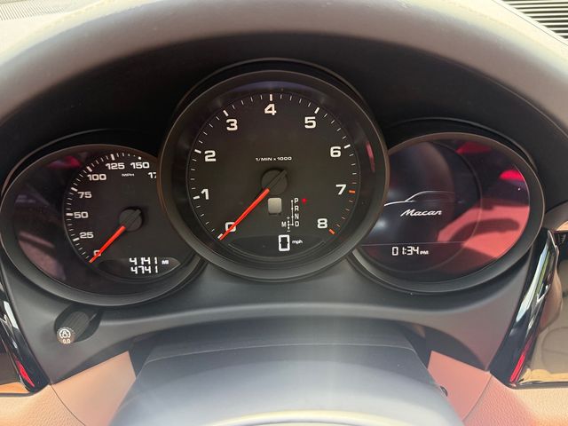 2021 Porsche Macan PORSCHE MACAN 6,000 ONE OWNER MILES CARFAX CERT | Plant City, FL | psv5 DEMO - Bayshore Automotive