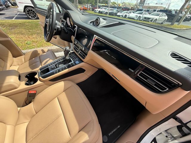 2021 Porsche Macan PORSCHE MACAN 6,000 ONE OWNER MILES CARFAX CERT | Plant City, FL | psv5 DEMO - Bayshore Automotive