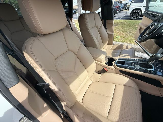 2021 Porsche Macan PORSCHE MACAN 6,000 ONE OWNER MILES CARFAX CERT | Plant City, FL | psv5 DEMO - Bayshore Automotive 2021 Porsche Macan PORSCHE MACAN 6,000 ONE OWNER MILES CARFAX CERT | Plant City, FL | psv5 DEMO - Bayshore Automotive