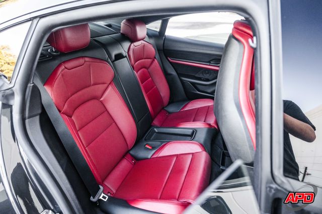 2021 Porsche Taycan 4S 2021 Porsche Taycan 4S