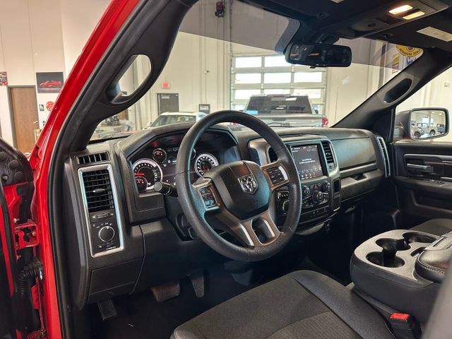 2021 Ram 1500 Classic Warlock 5.7 HEMI V8 Technology Group | Irving, Texas | Hopper Motorplex 2021 Ram 1500 Classic Warlock 5.7 HEMI V8 Technology Group | Irving, Texas | Hopper Motorplex
