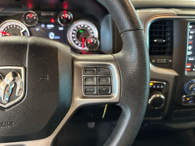 2021 Ram 1500 Classic Warlock 5.7 HEMI V8 Technology Group | Irving, Texas | Hopper Motorplex 2021 Ram 1500 Classic Warlock 5.7 HEMI V8 Technology Group | Irving, Texas | Hopper Motorplex