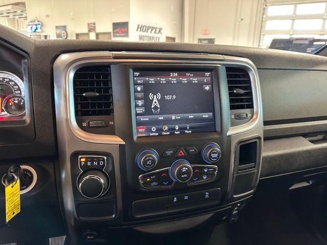 2021 Ram 1500 Classic Warlock 5.7 HEMI V8 Technology Group | Irving, Texas | Hopper Motorplex 2021 Ram 1500 Classic Warlock 5.7 HEMI V8 Technology Group | Irving, Texas | Hopper Motorplex