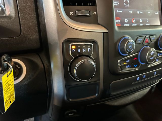 2021 Ram 1500 Classic Warlock 5.7 HEMI V8 Technology Group | Irving, Texas | Hopper Motorplex 2021 Ram 1500 Classic Warlock 5.7 HEMI V8 Technology Group | Irving, Texas | Hopper Motorplex