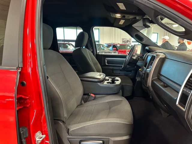 2021 Ram 1500 Classic Warlock 5.7 HEMI V8 Technology Group | Irving, Texas | Hopper Motorplex 2021 Ram 1500 Classic Warlock 5.7 HEMI V8 Technology Group | Irving, Texas | Hopper Motorplex