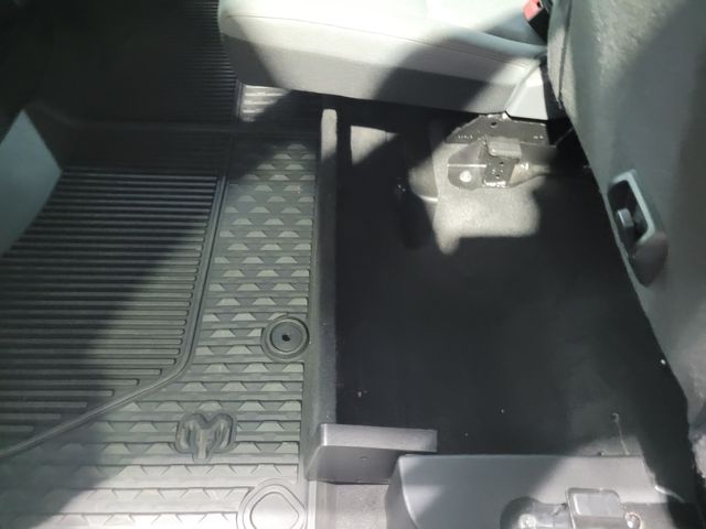 2021 Ram 1500 Big Horn 5.7L V8 Crew - Warranty - Financing - | Dickinson, ND | Autorama Auto Sales and Rentals 2021 Ram 1500 Big Horn 5.7L V8 Crew - Warranty - Financing - | Dickinson, ND | Autorama Auto Sales and Rentals