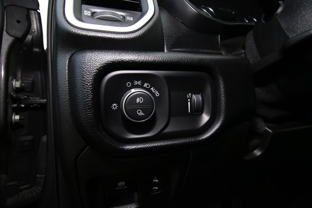 2021 Ram 1500 Big Horn Crew Cab 4x2 5'7" Box | San Antonio, TX | R&L Certified Auto Group 2021 Ram 1500 Big Horn Crew Cab 4x2 5'7" Box | San Antonio, TX | R&L Certified Auto Group