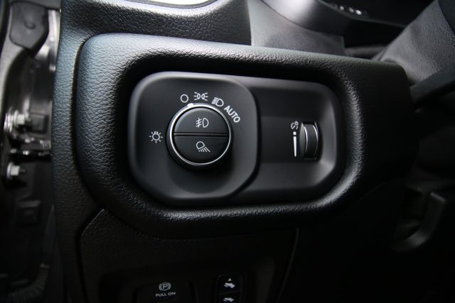 2021 Ram 1500 Lone Star Crew Cab 4x2 5'7" Box | San Antonio, TX | R&L Certified Auto Group 2021 Ram 1500 Lone Star Crew Cab 4x2 5'7" Box | San Antonio, TX | R&L Certified Auto Group