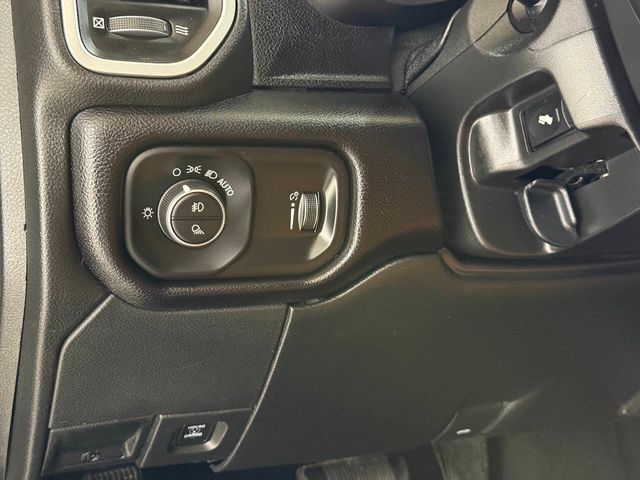 2021 Ram 3500 Lone Star 4x4 4dr Crew Cab 8 ft. LB DRW Pickup | Houston, TX | Houston Auto Credit