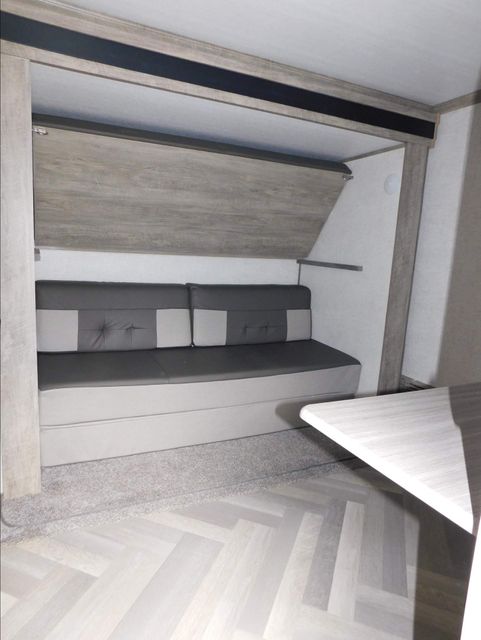 2021 Salem Hemisphere 369BL