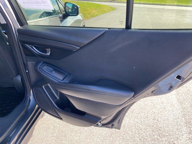 2021 Subaru Outback Premium | Ephrata, PA | Pine Tree Motors