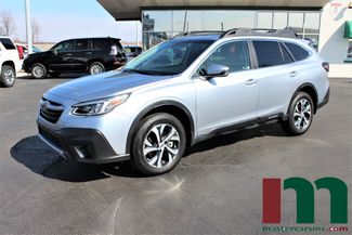 2021 Subaru Outback Limited XT | Granite City, Illinois | MasterCars Company Inc.