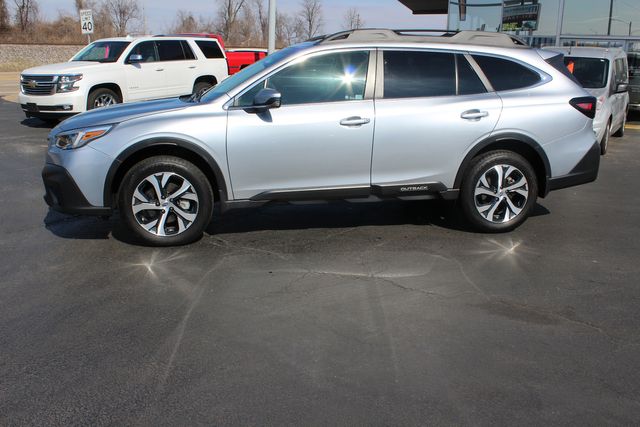 2021 Subaru Outback Limited XT | Granite City, Illinois | MasterCars Company Inc.