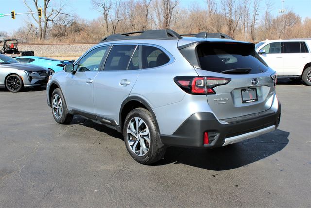 2021 Subaru Outback Limited XT | Granite City, Illinois | MasterCars Company Inc.