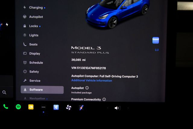 2021 Tesla Model 3 Standard Range Plus