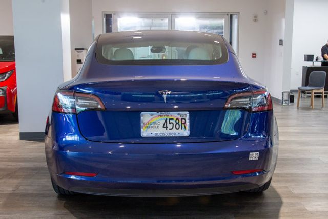 2021 Tesla Model 3 Standard Range Plus