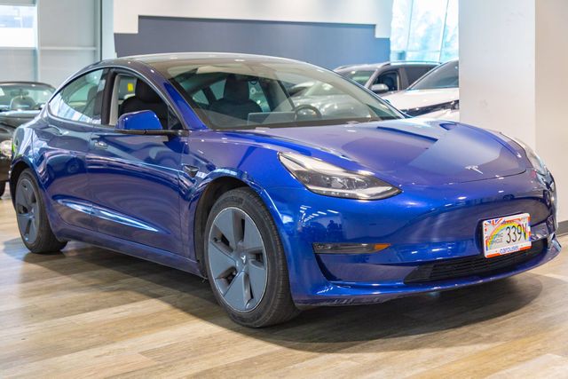 2021 Tesla Model 3 at Autosource, photo 2