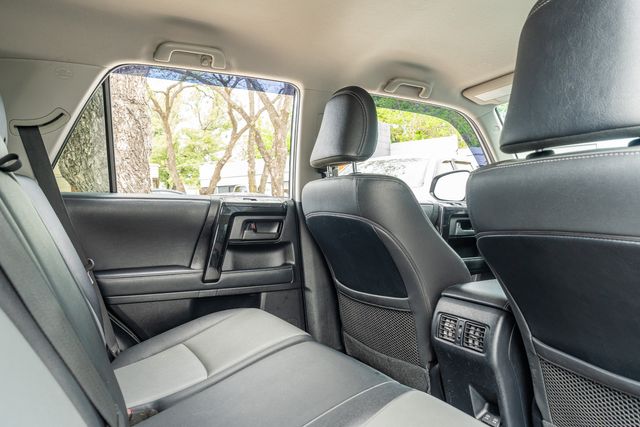 2021 Toyota 4Runner SR5 Premium 4X4 / CLEAN CARFAX W/ UPGRADES | Austin, TX | Rocky Mountain Truck Stop Austin 2021 Toyota 4Runner SR5 Premium 4X4 / CLEAN CARFAX W/ UPGRADES | Austin, TX | Rocky Mountain Truck Stop Austin