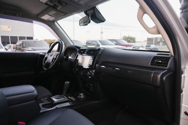 2021 Toyota 4Runner SR5 Premium 4X4 / CLEAN CARFAX W/ UPGRADES | Austin, TX | Rocky Mountain Truck Stop Austin 2021 Toyota 4Runner SR5 Premium 4X4 / CLEAN CARFAX W/ UPGRADES | Austin, TX | Rocky Mountain Truck Stop Austin