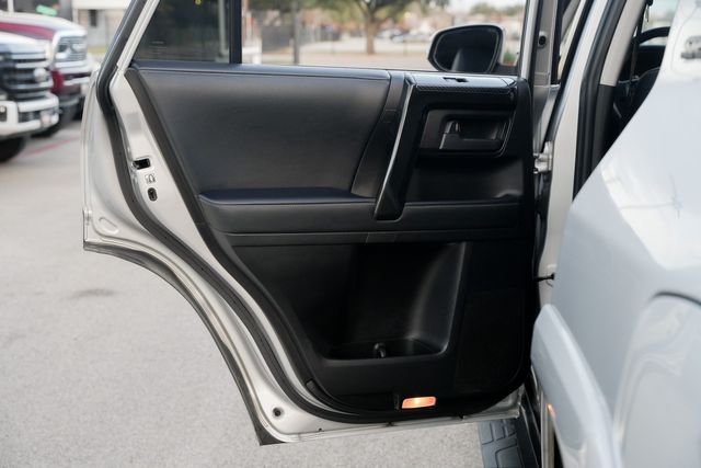 2021 Toyota 4Runner SR5 Premium 4X4 / CLEAN CARFAX W/ UPGRADES | Austin, TX | Rocky Mountain Truck Stop Austin 2021 Toyota 4Runner SR5 Premium 4X4 / CLEAN CARFAX W/ UPGRADES | Austin, TX | Rocky Mountain Truck Stop Austin