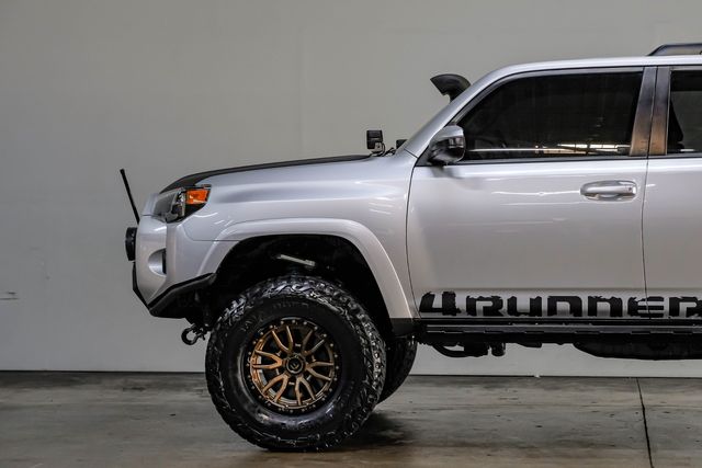 2021 Toyota 4Runner SR5 DOBINSONS LIFT 17" Fuel 35" R/T WARN WINCH TX | Dallas, TX | East Dallas Diesel 2021 Toyota 4Runner SR5 DOBINSONS LIFT 17" Fuel 35" R/T WARN WINCH TX | Dallas, TX | East Dallas Diesel