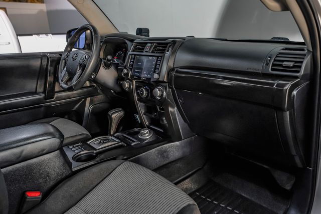 2021 Toyota 4Runner SR5 DOBINSONS LIFT 17" Fuel 35" R/T WARN WINCH TX | Dallas, TX | East Dallas Diesel 2021 Toyota 4Runner SR5 DOBINSONS LIFT 17" Fuel 35" R/T WARN WINCH TX | Dallas, TX | East Dallas Diesel