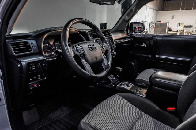 2021 Toyota 4Runner SR5 DOBINSONS LIFT 17" Fuel 35" R/T WARN WINCH TX | Dallas, TX | East Dallas Diesel 2021 Toyota 4Runner SR5 DOBINSONS LIFT 17" Fuel 35" R/T WARN WINCH TX | Dallas, TX | East Dallas Diesel