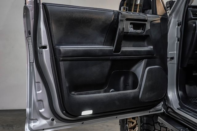 2021 Toyota 4Runner SR5 DOBINSONS LIFT 17" Fuel 35" R/T WARN WINCH TX | Dallas, TX | East Dallas Diesel 2021 Toyota 4Runner SR5 DOBINSONS LIFT 17" Fuel 35" R/T WARN WINCH TX | Dallas, TX | East Dallas Diesel