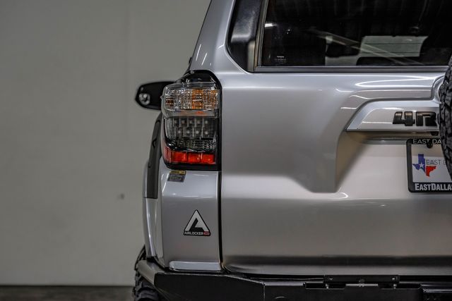 2021 Toyota 4Runner SR5 DOBINSONS LIFT 17" Fuel 35" R/T WARN WINCH TX | Dallas, TX | East Dallas Diesel 2021 Toyota 4Runner SR5 DOBINSONS LIFT 17" Fuel 35" R/T WARN WINCH TX | Dallas, TX | East Dallas Diesel