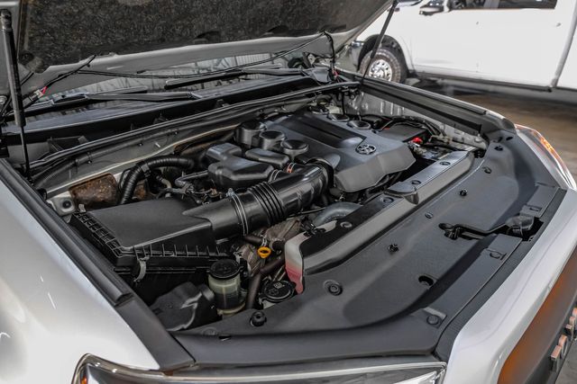 2021 Toyota 4Runner SR5 DOBINSONS LIFT | Dallas, TX | East Dallas Diesel 2021 Toyota 4Runner SR5 DOBINSONS LIFT | Dallas, TX | East Dallas Diesel