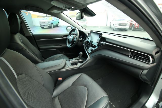 2021 Toyota Camry Hybrid XSE | San Antonio, TX | R&L Certified Auto Group 2021 Toyota Camry Hybrid XSE | San Antonio, TX | R&L Certified Auto Group