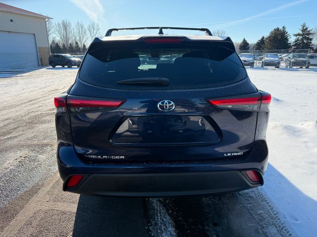 2021 Toyota Highlander LE