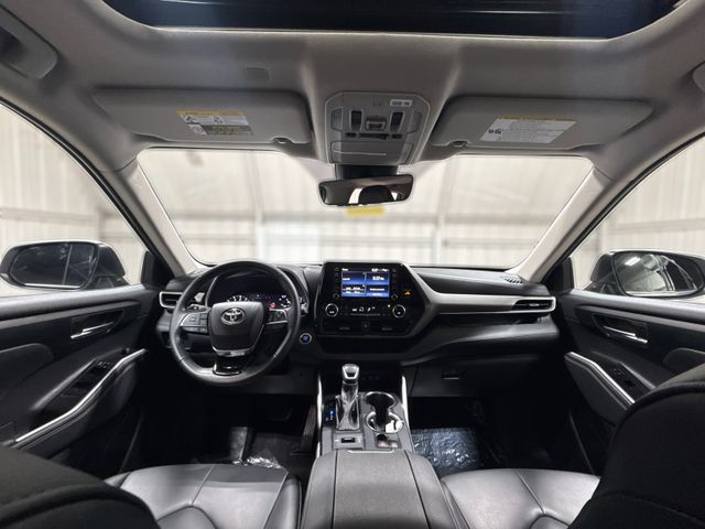 2021 Toyota HIGHLANDER XLE 2021 Toyota HIGHLANDER XLE