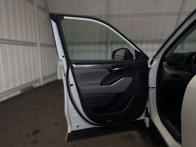 2021 Toyota HIGHLANDER LIMITED | Houston, TX | Texas Star Motors 2021 Toyota HIGHLANDER LIMITED | Houston, TX | Texas Star Motors
