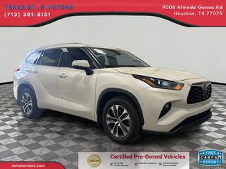 2021 Toyota HIGHLANDER XLE | Houston, TX | Texas Star Motors