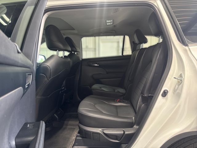 2021 Toyota HIGHLANDER XLE | Houston, TX | Texas Star Motors