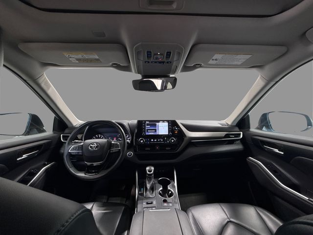 2021 Toyota HIGHLANDER XLE | Houston, TX | Texas Star Motors