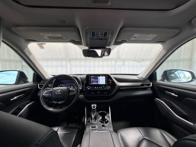 2021 Toyota HIGHLANDER XLE | Houston, TX | Texas Star Motors