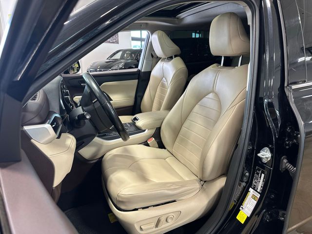 2021 Toyota Highlander XLE | Irving, Texas | Hopper Motorplex 2021 Toyota Highlander XLE | Irving, Texas | Hopper Motorplex